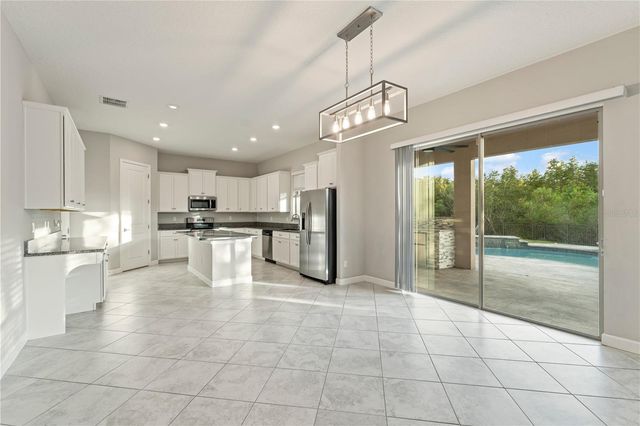 3123 HILLIARD DR, Wesley Chapel, FL 33543