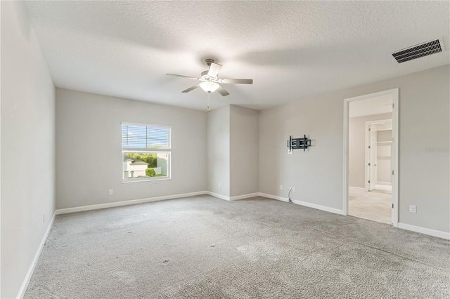 3123 HILLIARD DR, Wesley Chapel, FL 33543