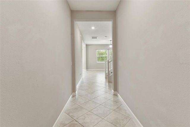 3123 HILLIARD DR, Wesley Chapel, FL 33543