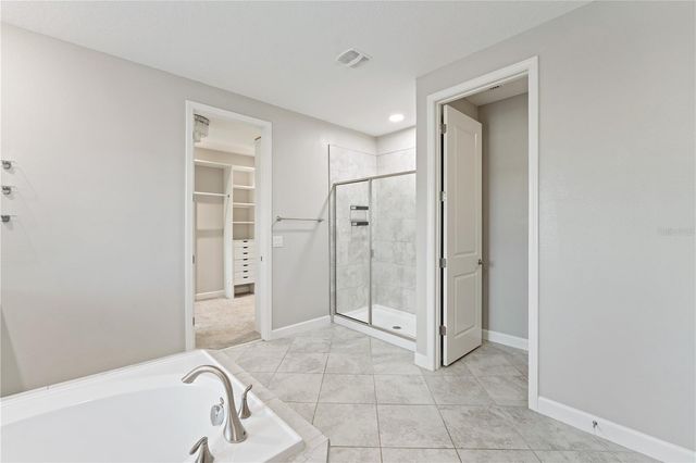 3123 HILLIARD DR, Wesley Chapel, FL 33543