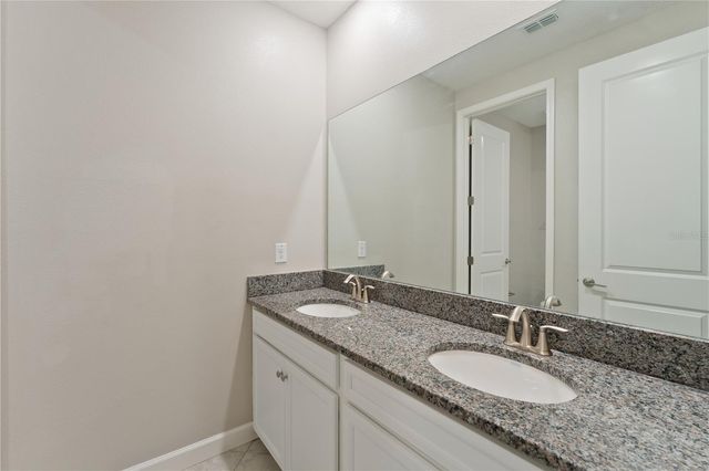 3123 HILLIARD DR, Wesley Chapel, FL 33543