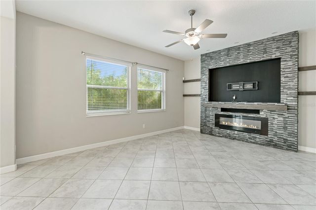 3123 HILLIARD DR, Wesley Chapel, FL 33543
