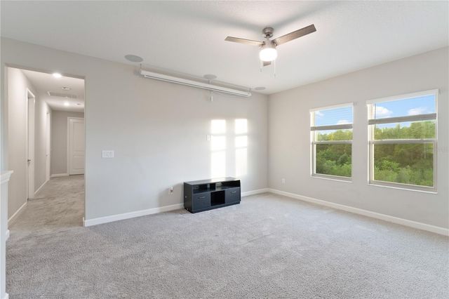 3123 HILLIARD DR, Wesley Chapel, FL 33543