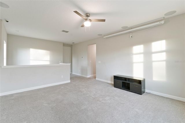3123 HILLIARD DR, Wesley Chapel, FL 33543