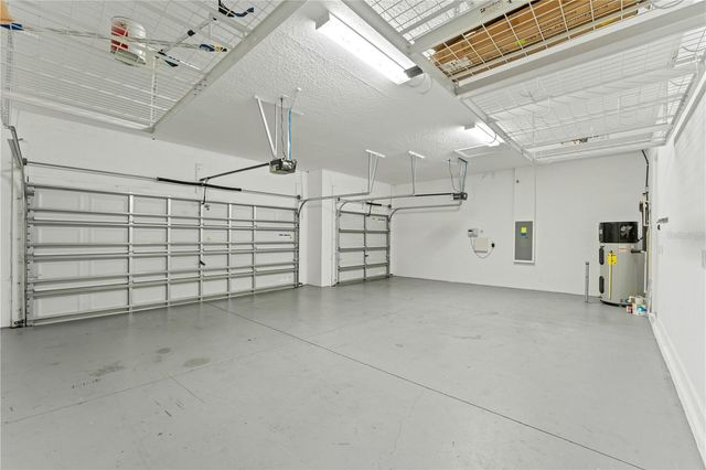 3123 HILLIARD DR, Wesley Chapel, FL 33543