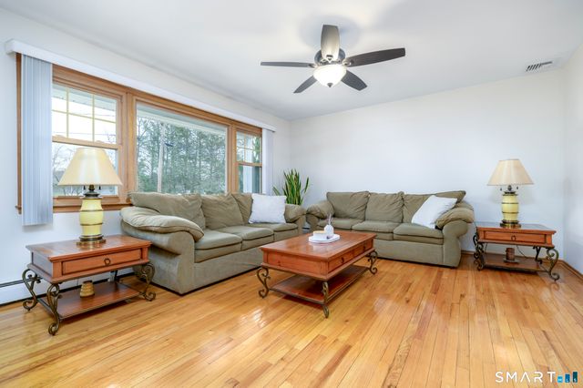 7 Lycett Court, Norwalk, CT 06851