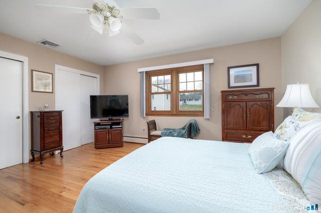 7 Lycett Court, Norwalk, CT 06851