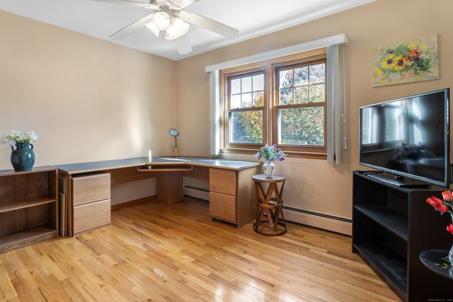 7 Lycett Court, Norwalk, CT 06851