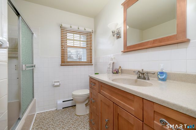 7 Lycett Court, Norwalk, CT 06851