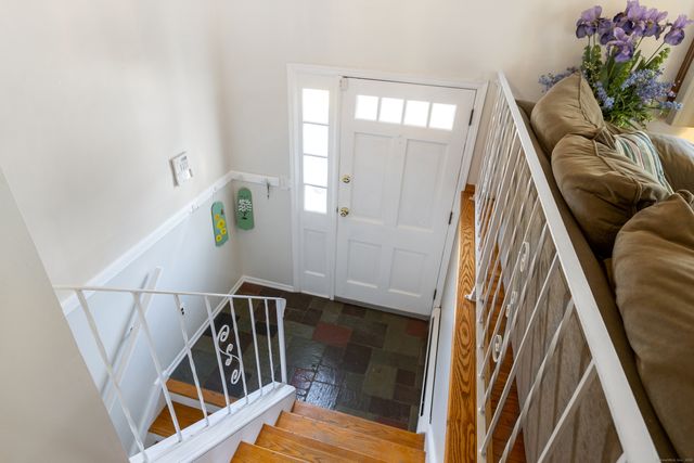 7 Lycett Court, Norwalk, CT 06851