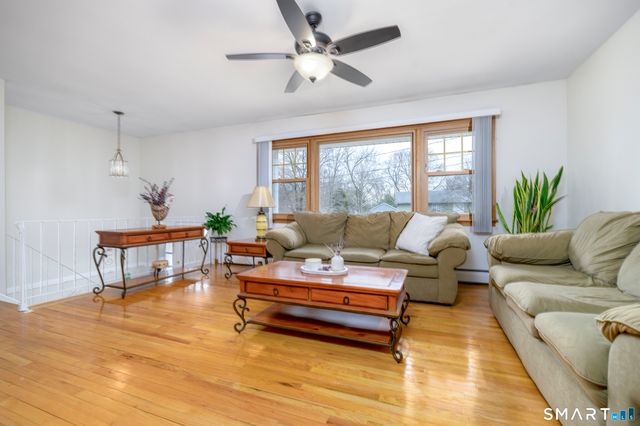 7 Lycett Court, Norwalk, CT 06851