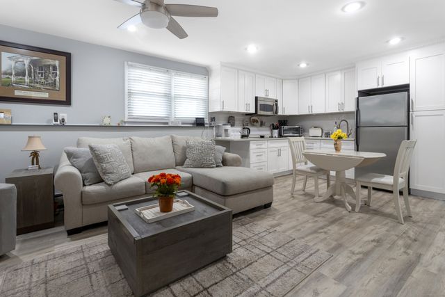 7 Lycett Court, Norwalk, CT 06851