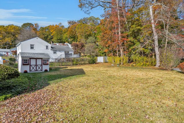 7 Lycett Court, Norwalk, CT 06851