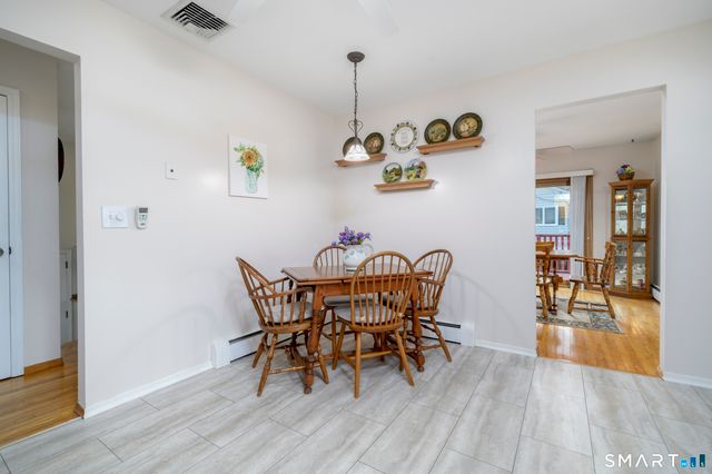 7 Lycett Court, Norwalk, CT 06851