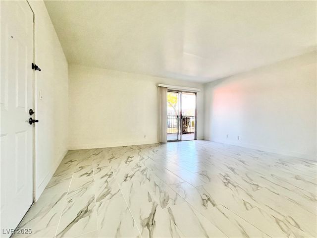 5161 River Glen Drive 147, Las Vegas, NV 89103