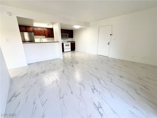 5161 River Glen Drive 147, Las Vegas, NV 89103