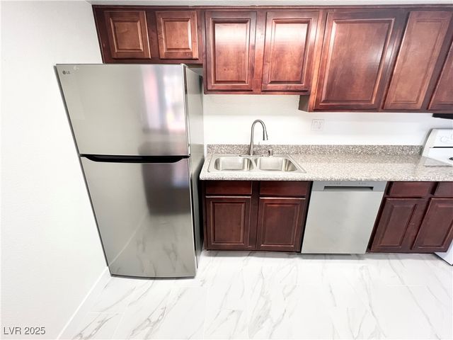 5161 River Glen Drive 147, Las Vegas, NV 89103