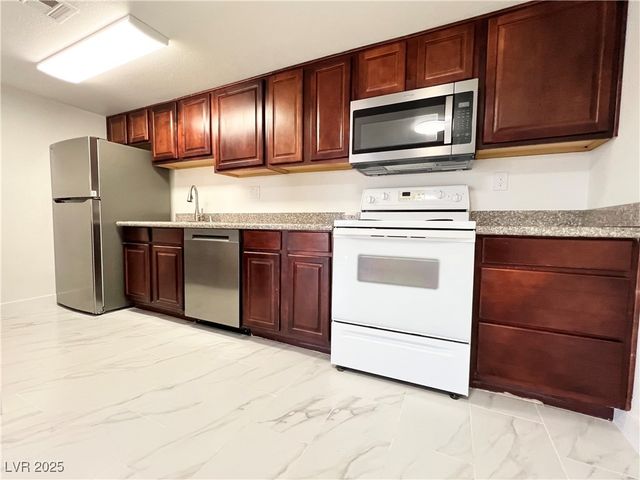 5161 River Glen Drive 147, Las Vegas, NV 89103