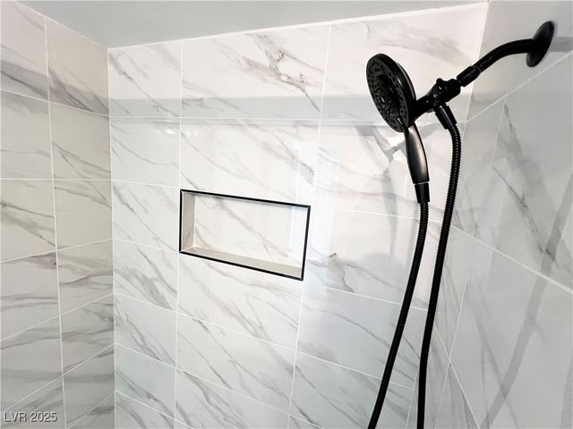 5161 River Glen Drive 147, Las Vegas, NV 89103