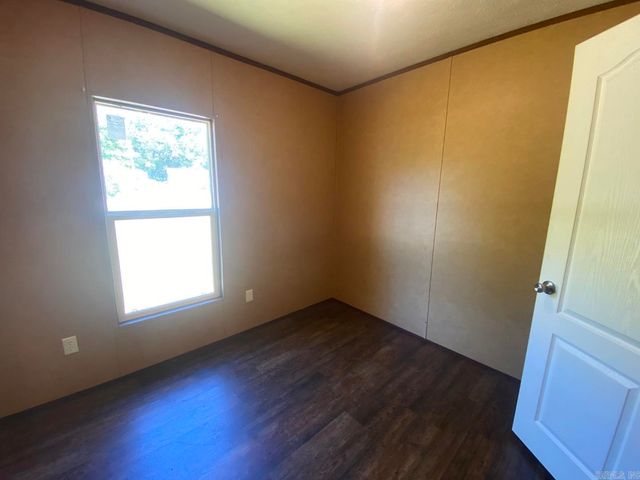 964 Grange Road, Cave City, AR 72521