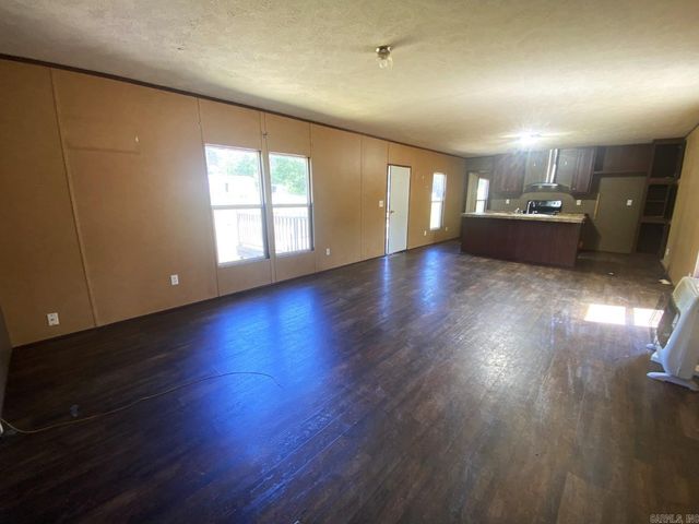 964 Grange Road, Cave City, AR 72521