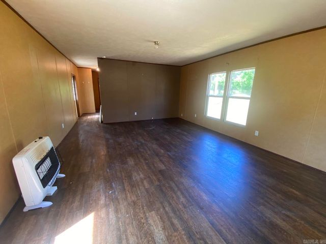 964 Grange Road, Cave City, AR 72521