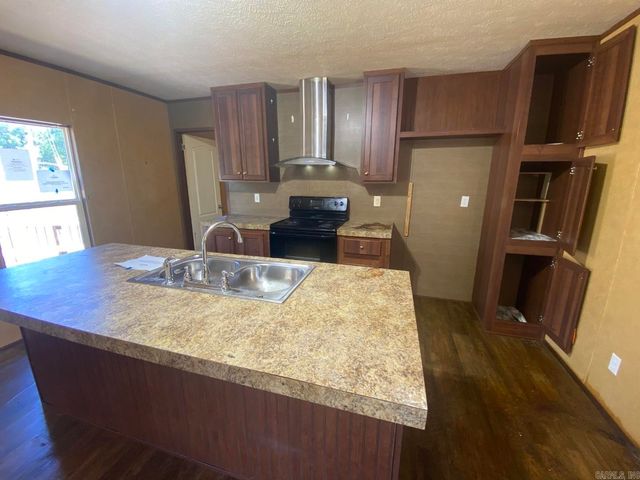 964 Grange Road, Cave City, AR 72521