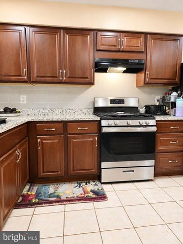 14411 SUMMERTON LN, Woodbridge, VA 22193
