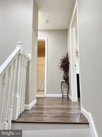 14411 SUMMERTON LN, Woodbridge, VA 22193