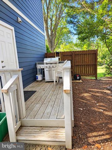 14411 SUMMERTON LN, Woodbridge, VA 22193
