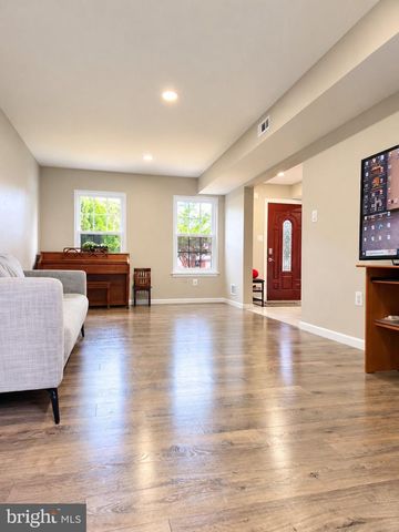 14411 SUMMERTON LN, Woodbridge, VA 22193