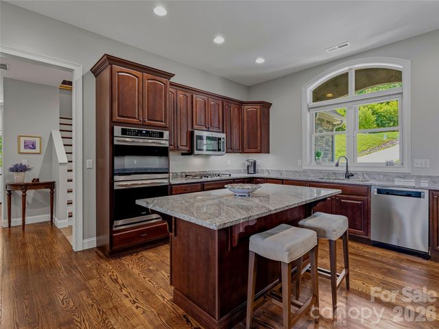 143 Gracie Lane, Mills River, NC 28759