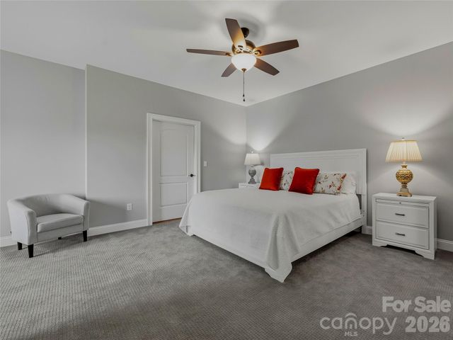 143 Gracie Lane, Mills River, NC 28759