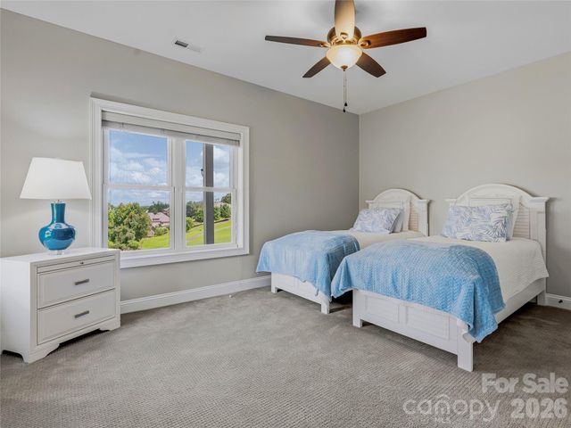 143 Gracie Lane, Mills River, NC 28759
