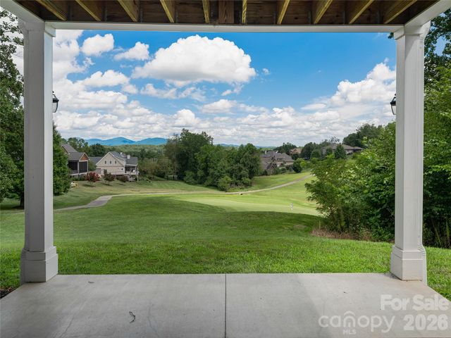 143 Gracie Lane, Mills River, NC 28759