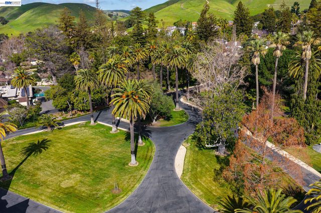 43147 Calle Sagrada, Fremont, CA 94539