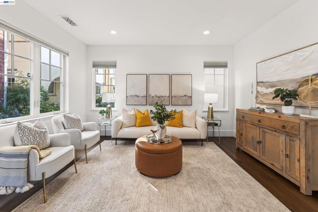 43147 Calle Sagrada, Fremont, CA 94539