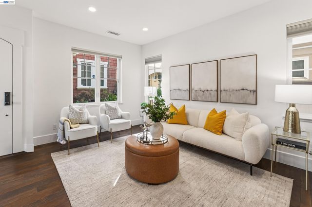 43147 Calle Sagrada, Fremont, CA 94539