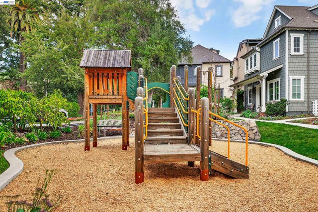 43147 Calle Sagrada, Fremont, CA 94539