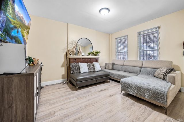 9517 125th Street, Richmond Hill S., NY 11419