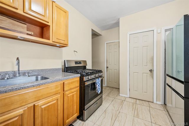 9517 125th Street, Richmond Hill S., NY 11419