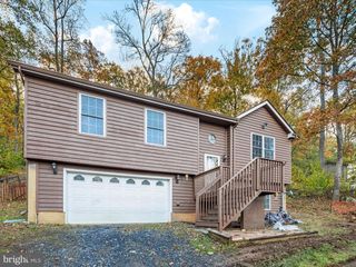 284 TULIP POPLAR DR, Linden, VA 22642