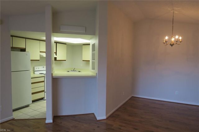 5242 Breezewood ARCH, Virginia Beach, VA 23464