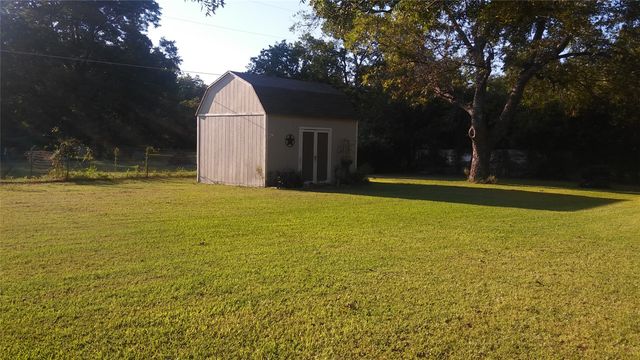 214 County Road 4870, Newark, TX 76071