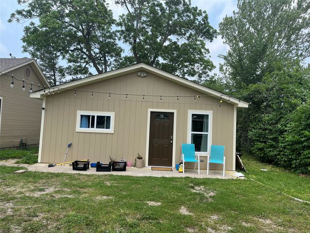 214 County Road 4870, Newark, TX 76071