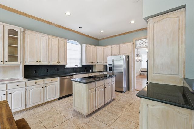 103 Woodland Drive, Highland Village, TX 75077