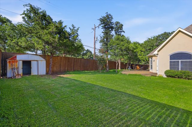 103 Woodland Drive, Highland Village, TX 75077