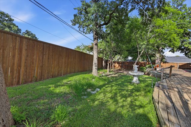 103 Woodland Drive, Highland Village, TX 75077