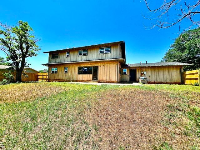 1506 Crescent Drive, Sweetwater, TX 79556