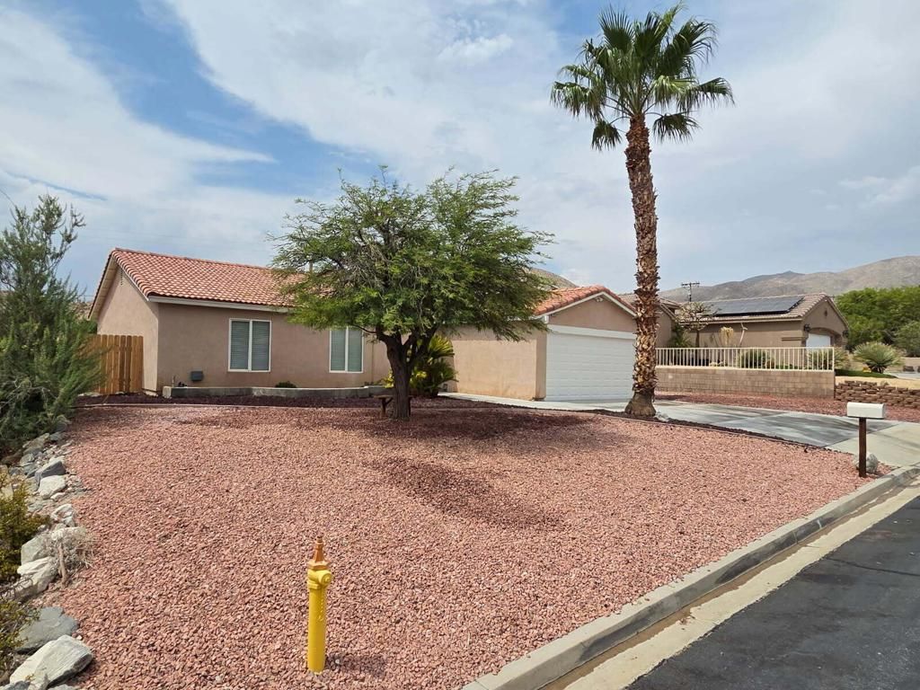 9425 Vista Del Valle, Desert Hot Springs, CA 92240